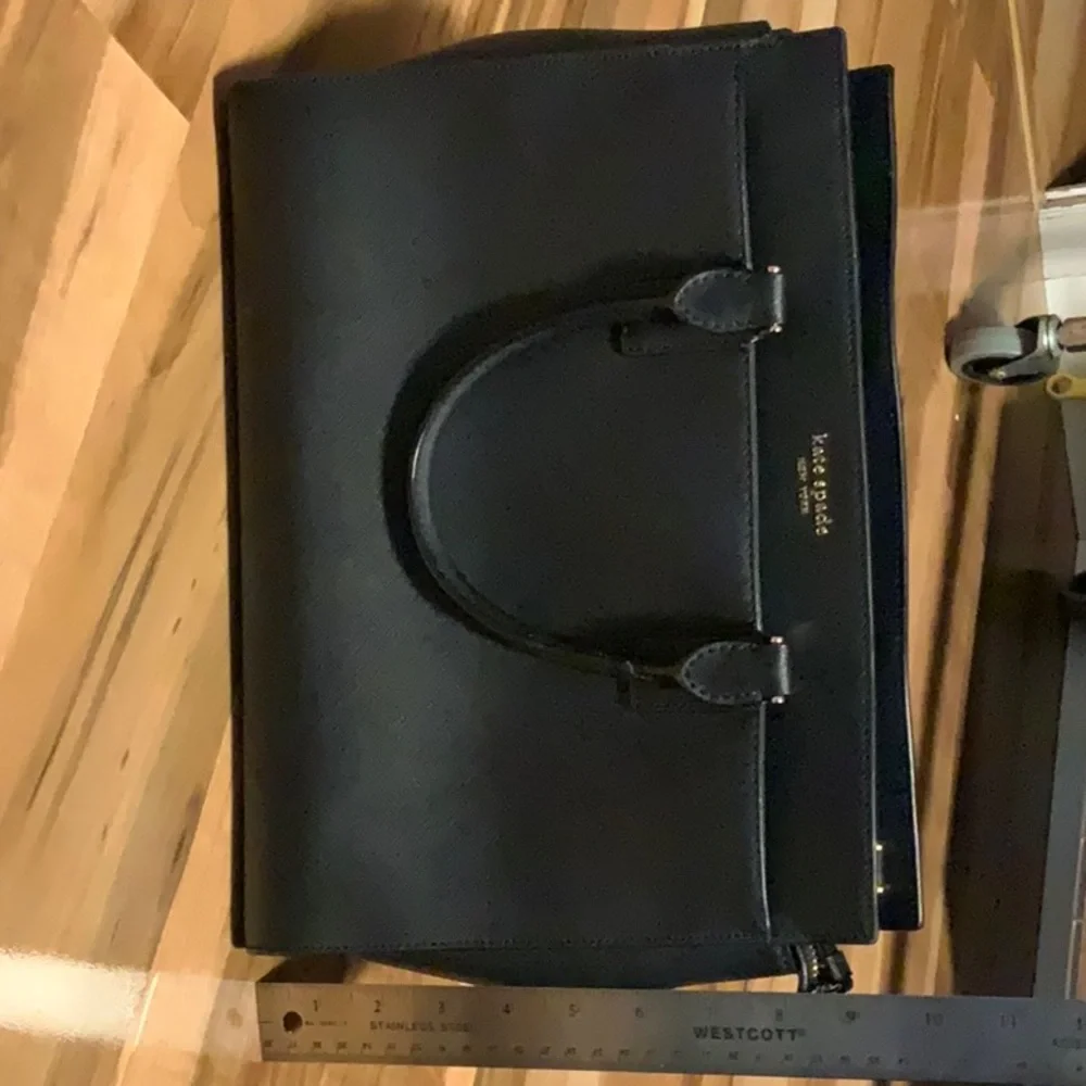 Purse - Picture 3 of 4